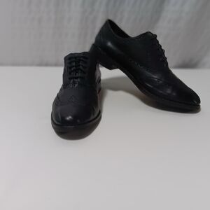 Ladies Cole Haan Leather Wingtip Oxford . Size 7.5
